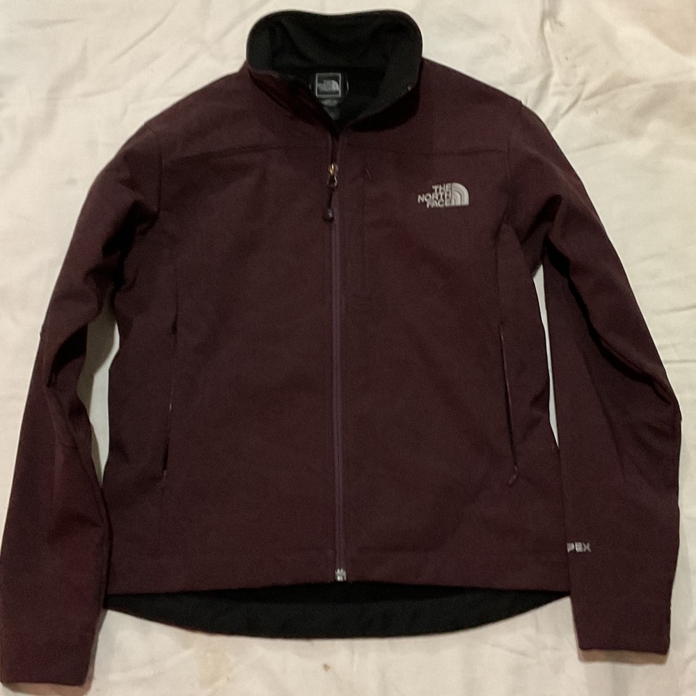 The North Face Maroon Softshell Jacket Apex Women’s medium